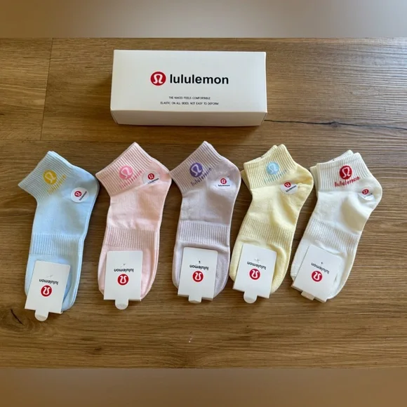 lululemon athletica Pastel Ankle Socks Set - Picture 2 of 2